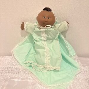 Cabbage Patch Kids Vintage Collectable 1985 Signed Doll In Night Gown